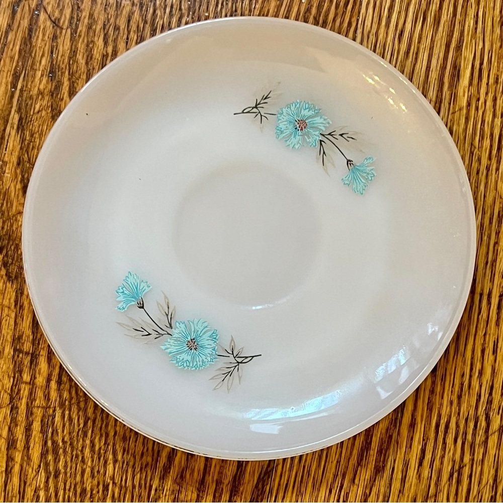 Vtg Anchor Hocking Fire King Milk Glass Blue Bonnie Floral Saucer / Plate 6”